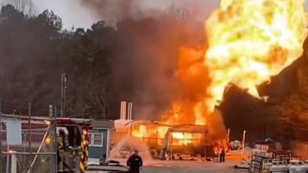 Truck catches fire in suburban Atlanta, causes 60 propane tanks to explode