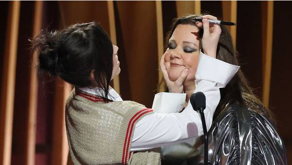 2024 SAG Awards: Billie Eilish autographs Melissa McCarthy’s forehead with Sharpie