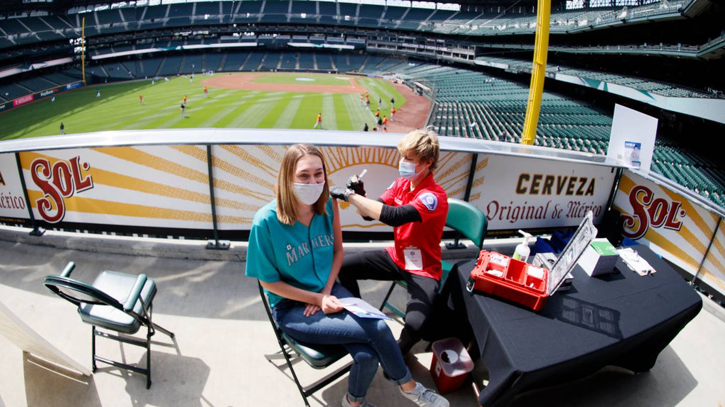 Mariners to host postseason watch parties for fans at T-Mobile Park – KIRO  7 News Seattle