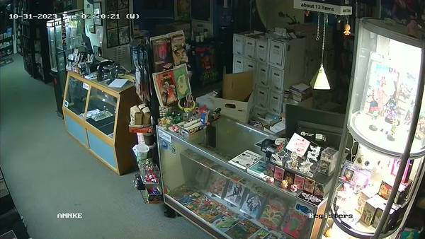 RAW: Bellingham Comic Book Store Robbery