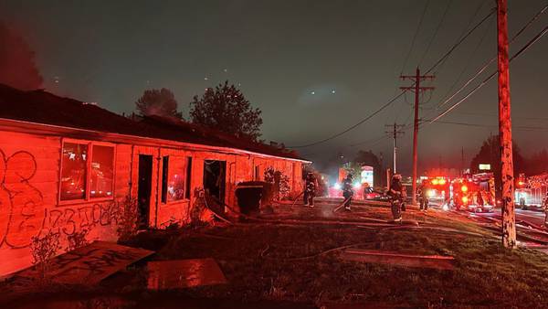 Triplex catches fire, burns in Everett