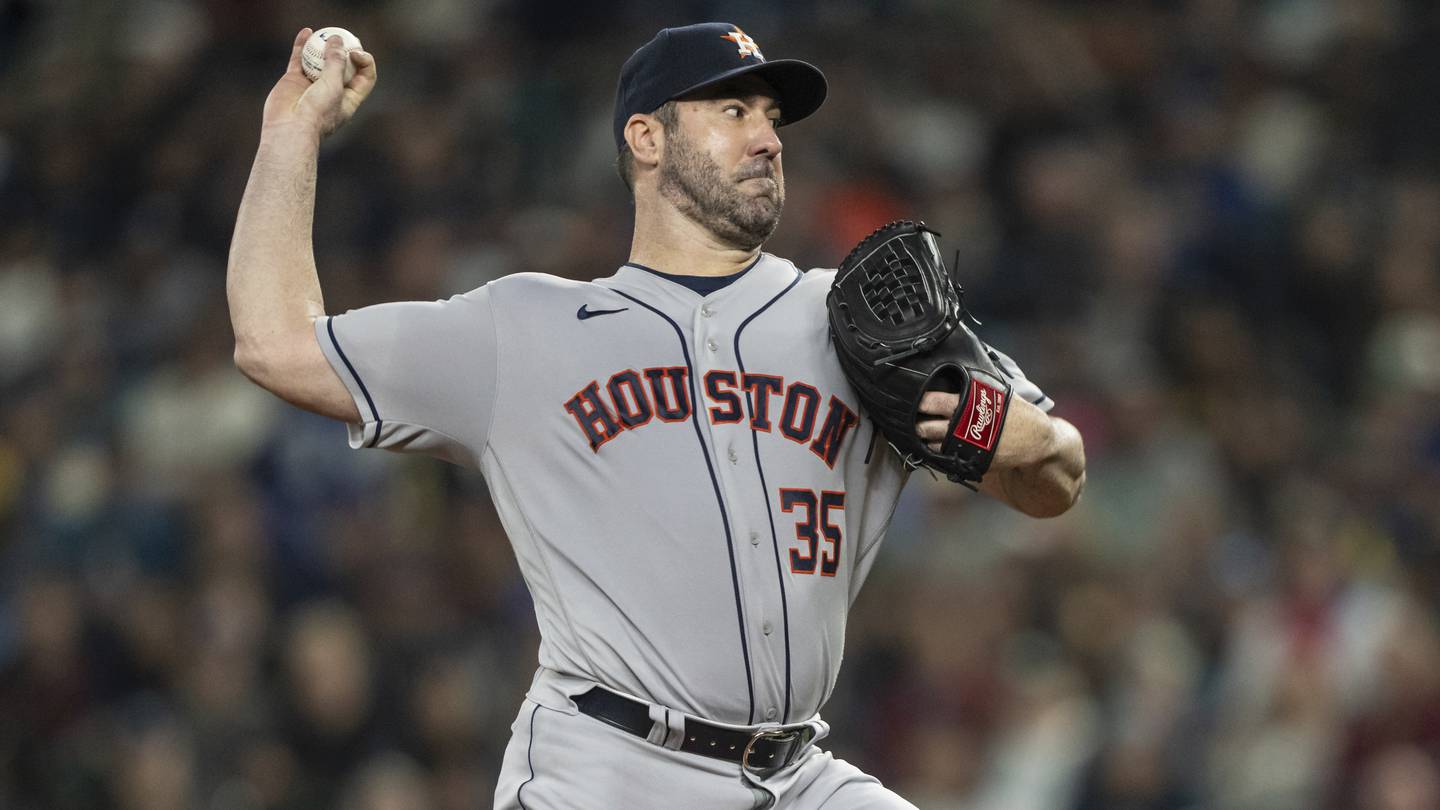 Vintage Verlander silences Mariners as Astros win 5-1 to open key series in  playoff race - The Columbian