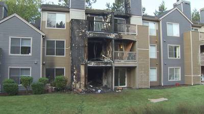 6 apartments damaged in 2-alarm fire in Mukilteo 