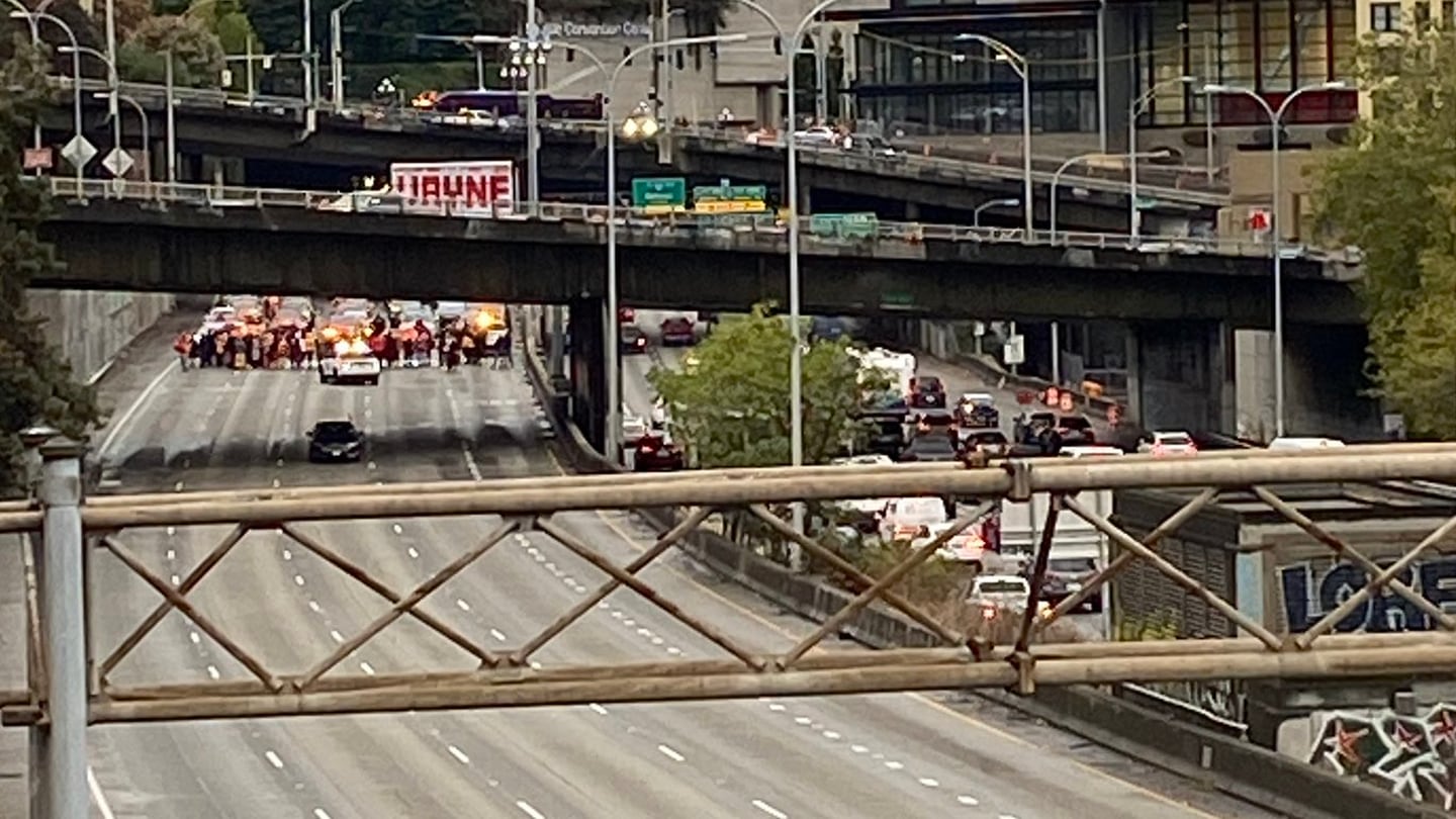 All lanes of northbound I5 near downtown Seattle reopened after being