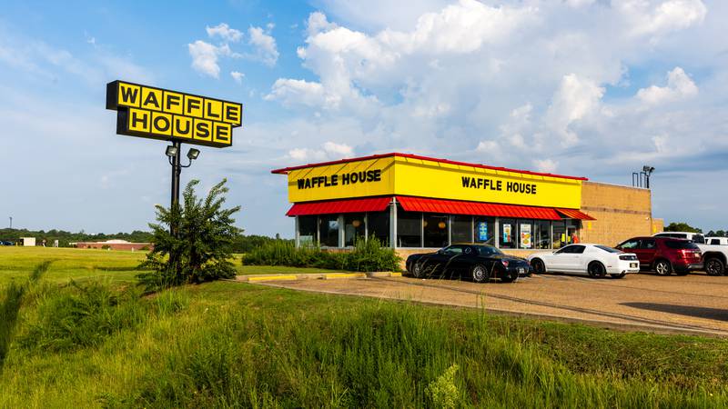 Waffle House is a popular restaurant chain serving breakfast and dinner foods.