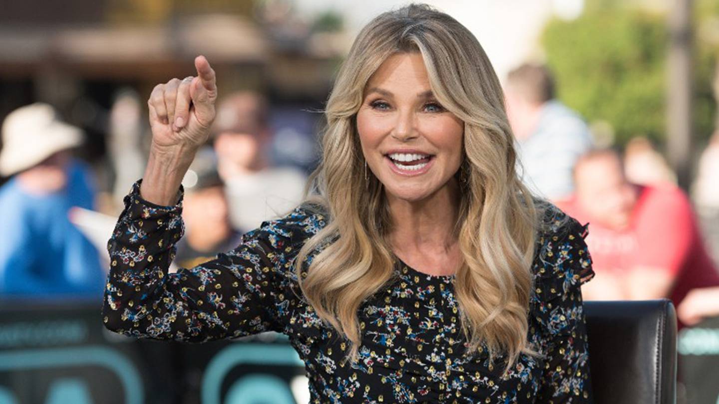 Christie Brinkley reveals Donald Trump tried to pick her up while ...