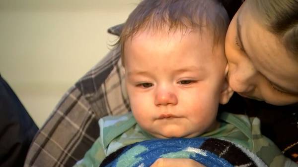 Mother with infant recounts rescue from burning apartment building
