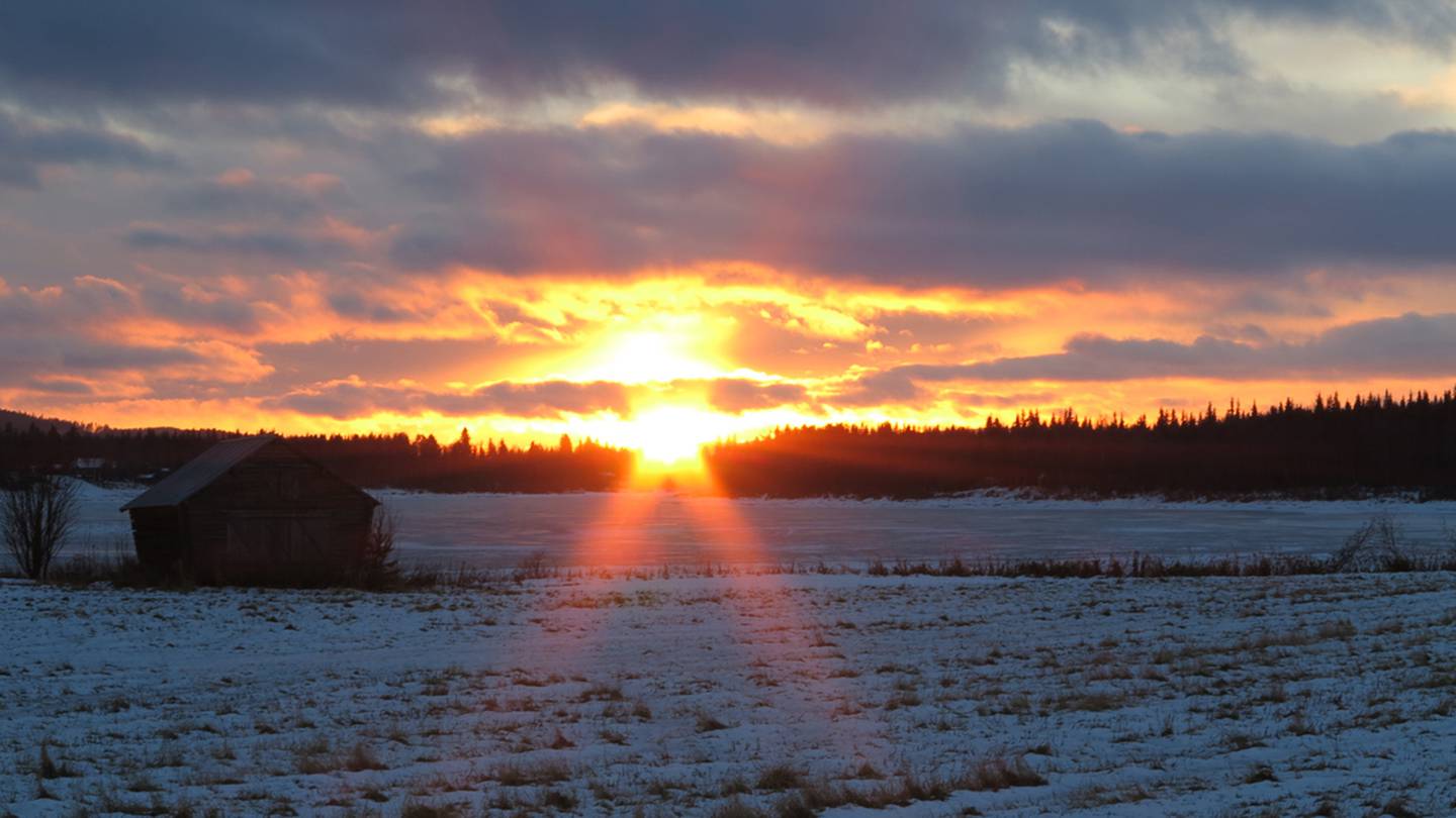 Winter Solstice: Good Evening, Red Sunset Sky!