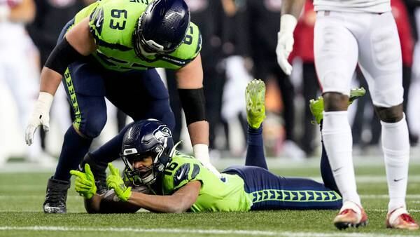 Lockett breaks bone in hand as Seahawks battered by Niners