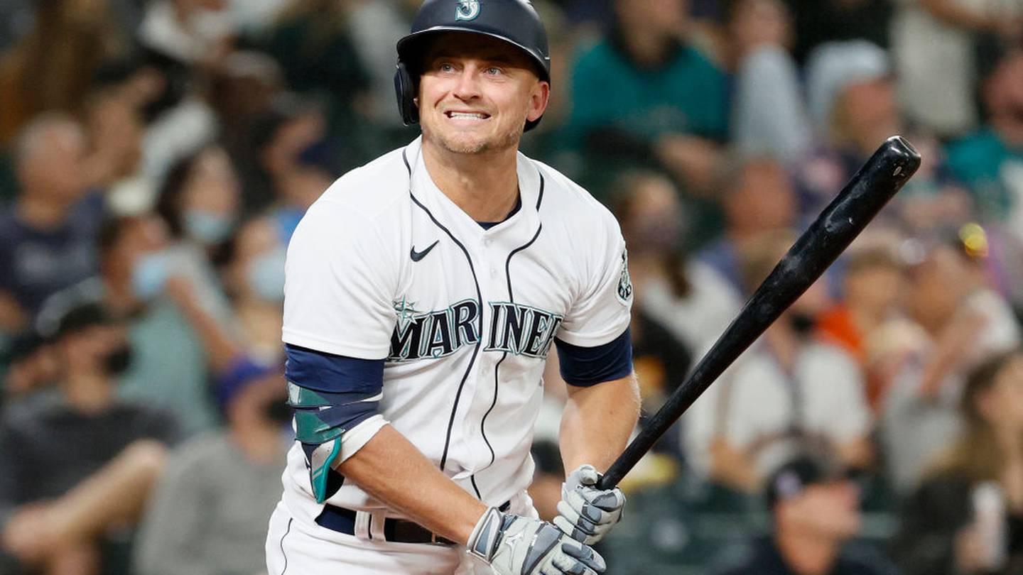 If anybody has seen Mitch Haniger's home-run ball, please contact the  Mariners