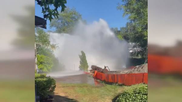 VIDEO: Water main break displaces several families at West Seattle apartment complex