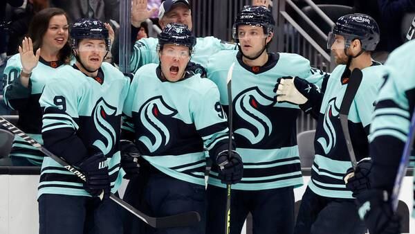 Kraken beat Maple Leafs 5-1 for 3rd straight victory