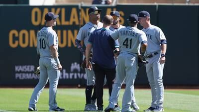 Rodríguez leaves with back tightness, Mariners beat A’s 9-5