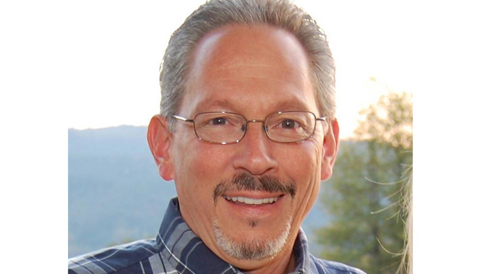 Doctor accused of friend requesting patient on Facebook 2 days after