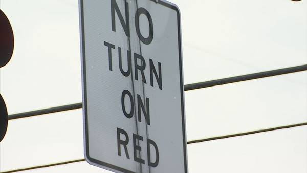 Seattle cutting back on intersections allowing right turns on red