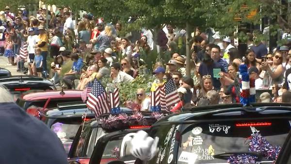 VIDEO: Bothell holds 4th of July parade for the first time in three years