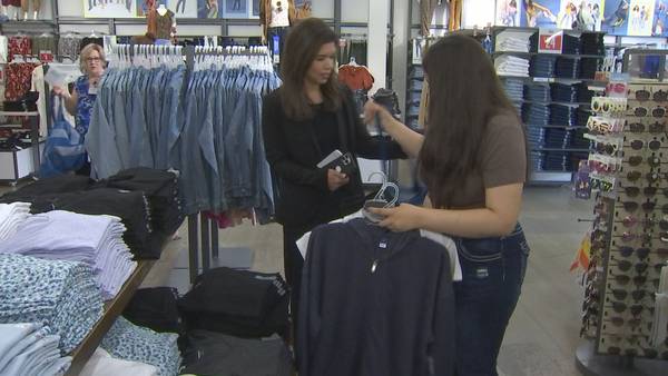 Kids hit the shelves for KIRO 7′s Back to School Shopping Fundraiser with Salvation Army