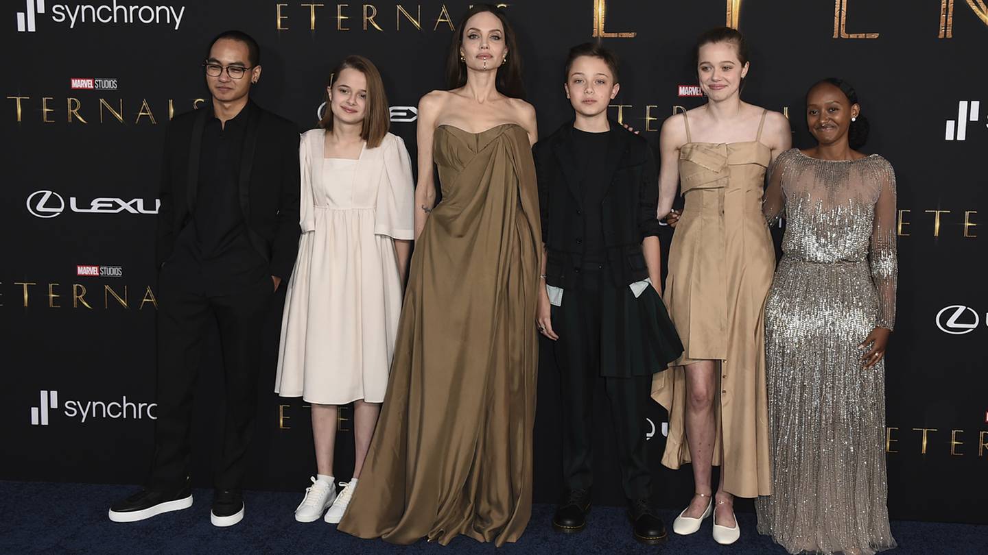 Angelina Jolie Hamley's April 26, 2016 – Star Style