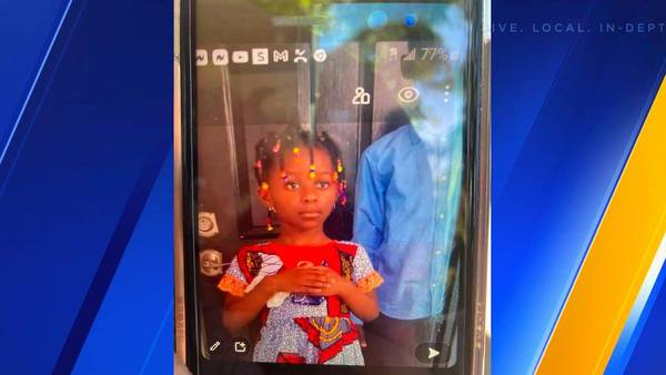 VIDEO: Everett police searching for missing 4-year-old girl