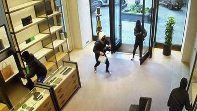 PHOTOS: Bellevue carjacking linked to theft