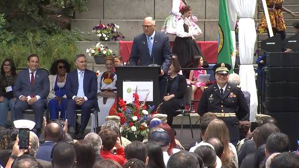 VIDEO: Nearly 300 become American citizens during July 4th naturalization ceremony