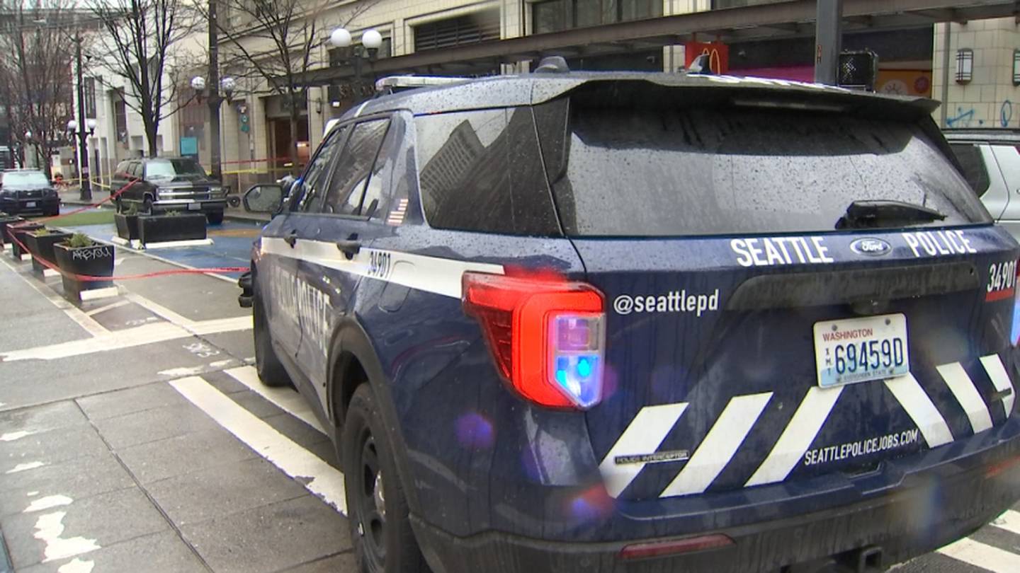 西雅图警察为应对北西雅图地区最近的抢劫事件举办个人安全课程