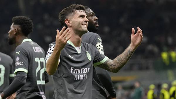 Pulisic scores direct from corner kick to set AC Milan on way to Champions League win