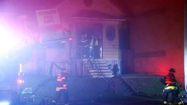 Firefighters rescue 2 of 3 people critically hurt in Everett house fire
