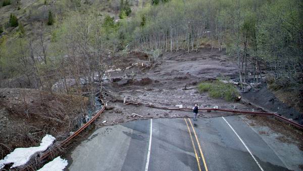 12 people, dog stranded at Mount St. Helens flown out after mudslide blocks road