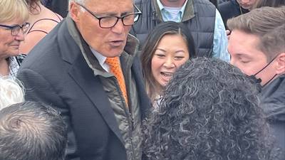 PHOTOS: Gov. Inslee hosts pro-choice rally at Kerry Park