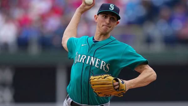 Mariners fall 1-0 to Phillies