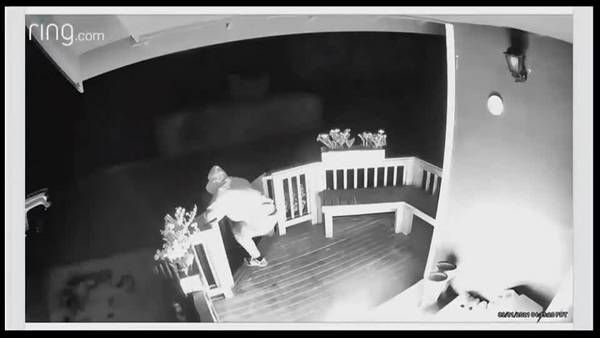 Enumclaw arsonist caught on camera setting 2nd fire in 2 weeks