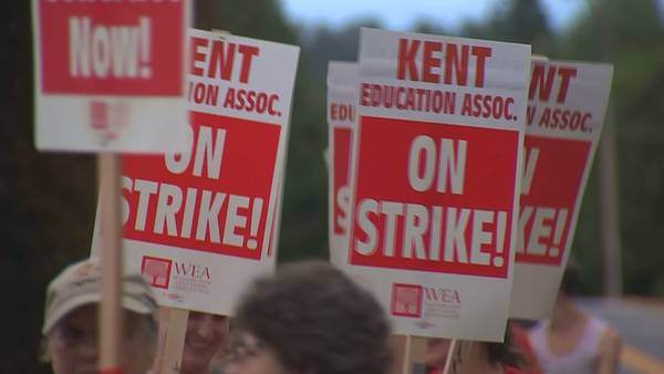 Kent School District, teachers union continue negotiations amid strike