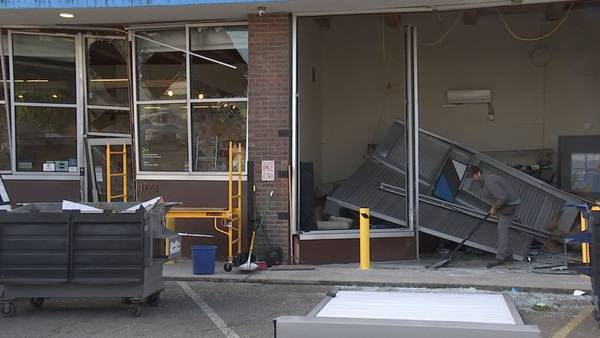 Storefront a wreck after burglars crash into SODO pot shop