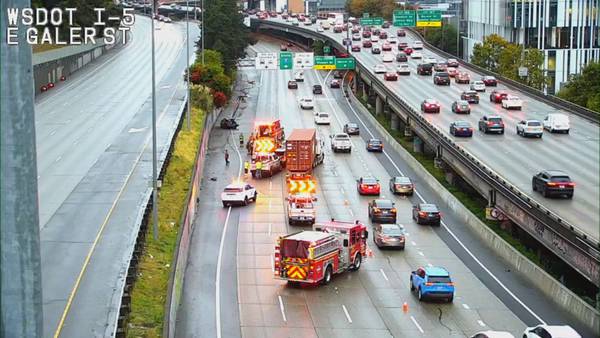 Traffic snarled in Seattle’s I-5 express lanes after 4-vehicle crash