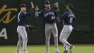 Woo wins homecoming as Mariners blank A’s 5-0 to move closer in AL West and tie for final wild card