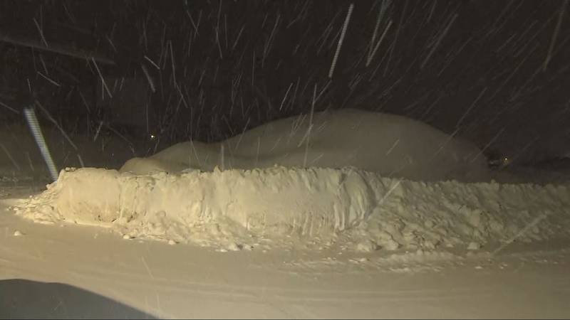 Blizzard conditions at Snoqualmie Pass early Tuesday morning