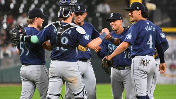 Rojas, Moore, Robles hit consecutive HRs in 1st, Mariners beat White Sox 10-0