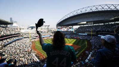 Peña's 18th-inning HR sends Astros past Mariners for sweep