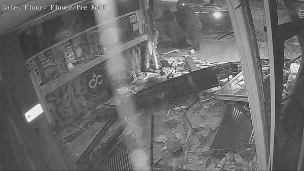 Seattle pot shop owner faces $100,000 loss after thieves smash in to take ATM