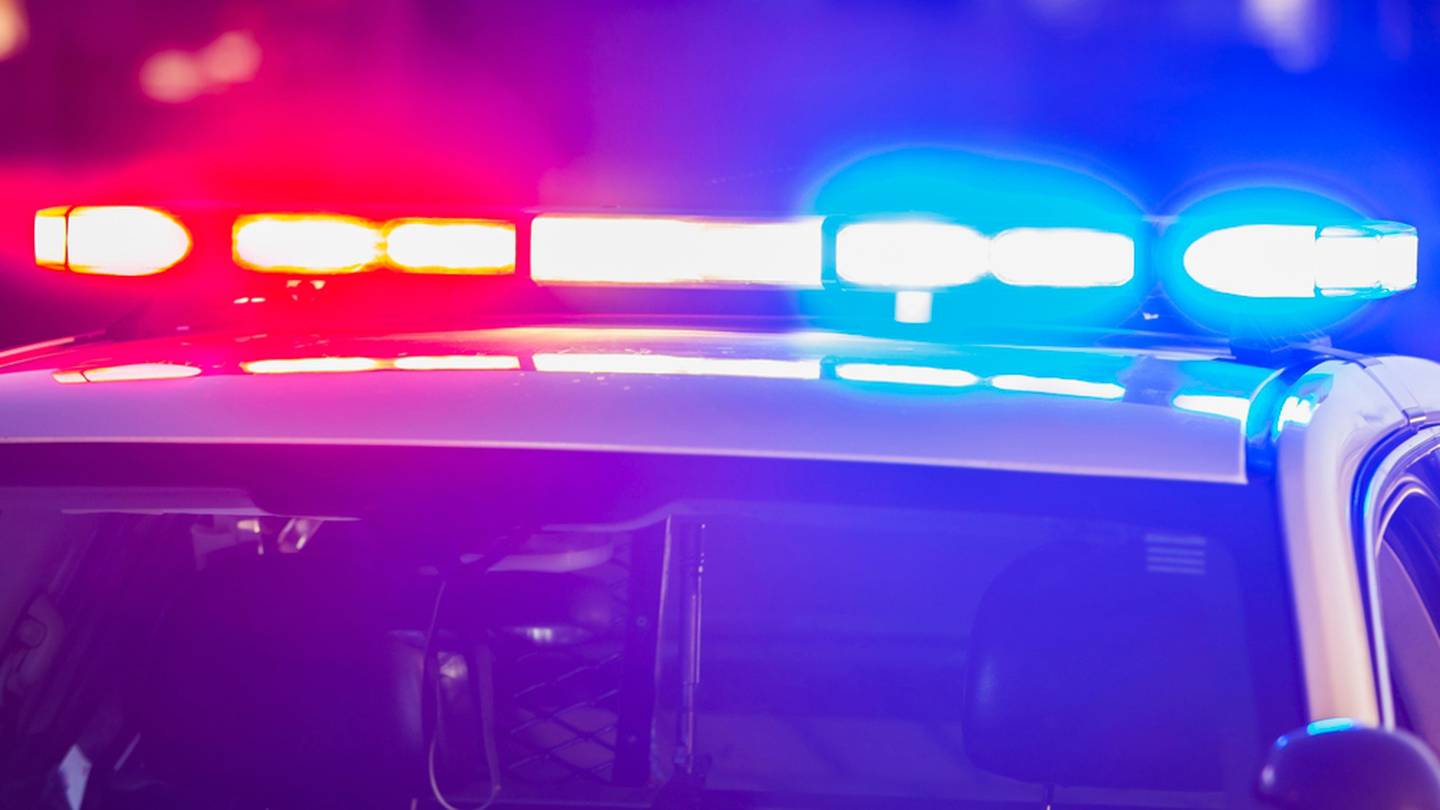 警方调查周五在西雅图南部的枪击事件