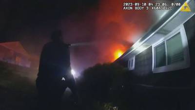 ‘Get out the window!’: New video shows Algona, Pacific officers rescuing family from fire 