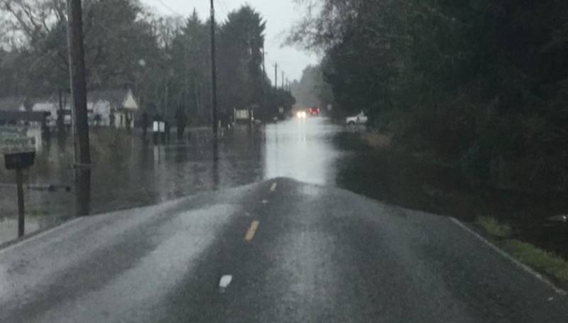 A stretch of SR 109 in Grays Harbor County closed due to water over the road. 1/4/21