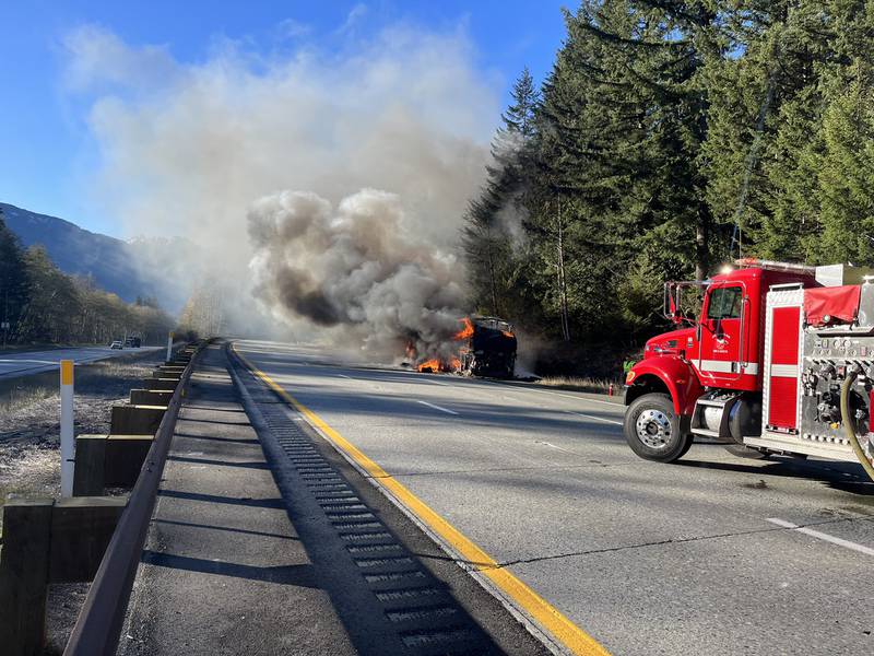 Bus fire I-90 near Snoqualmie