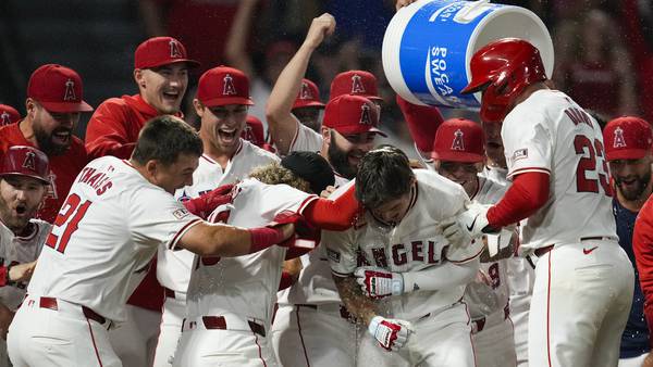 Moniak’s two late homers, including walk-off shot, rally Angels past Mariners 5-4