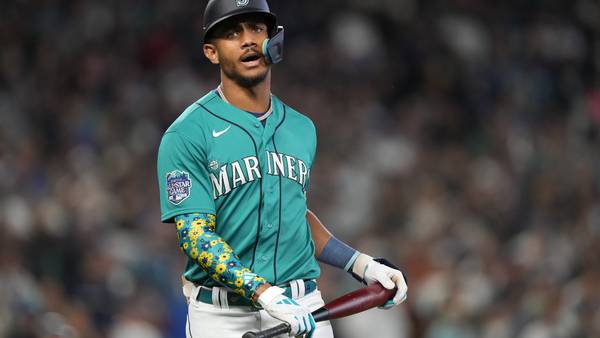 A year after ending playoff drought, Mariners left frustrated about falling short