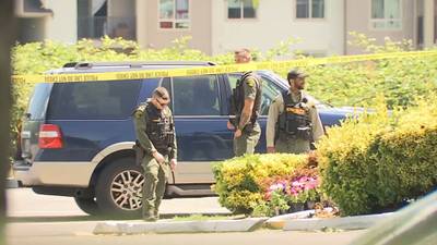 PHOTOS: Hours-long standoff at Everett motel