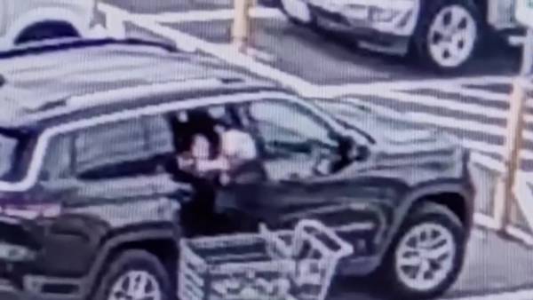 RAW: Kitsap County kissing thief