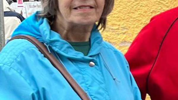 Police ask for help locating missing woman in West Seattle