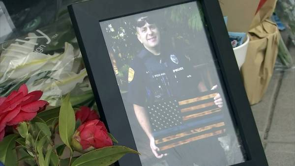 Community honors fallen Everett police officer Dan Rocha one year after line-of-duty death
